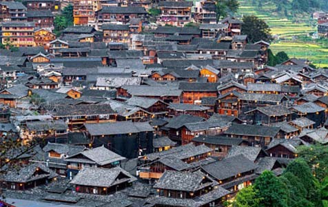 白沙6种常见的外墙仿石漆施工工艺！